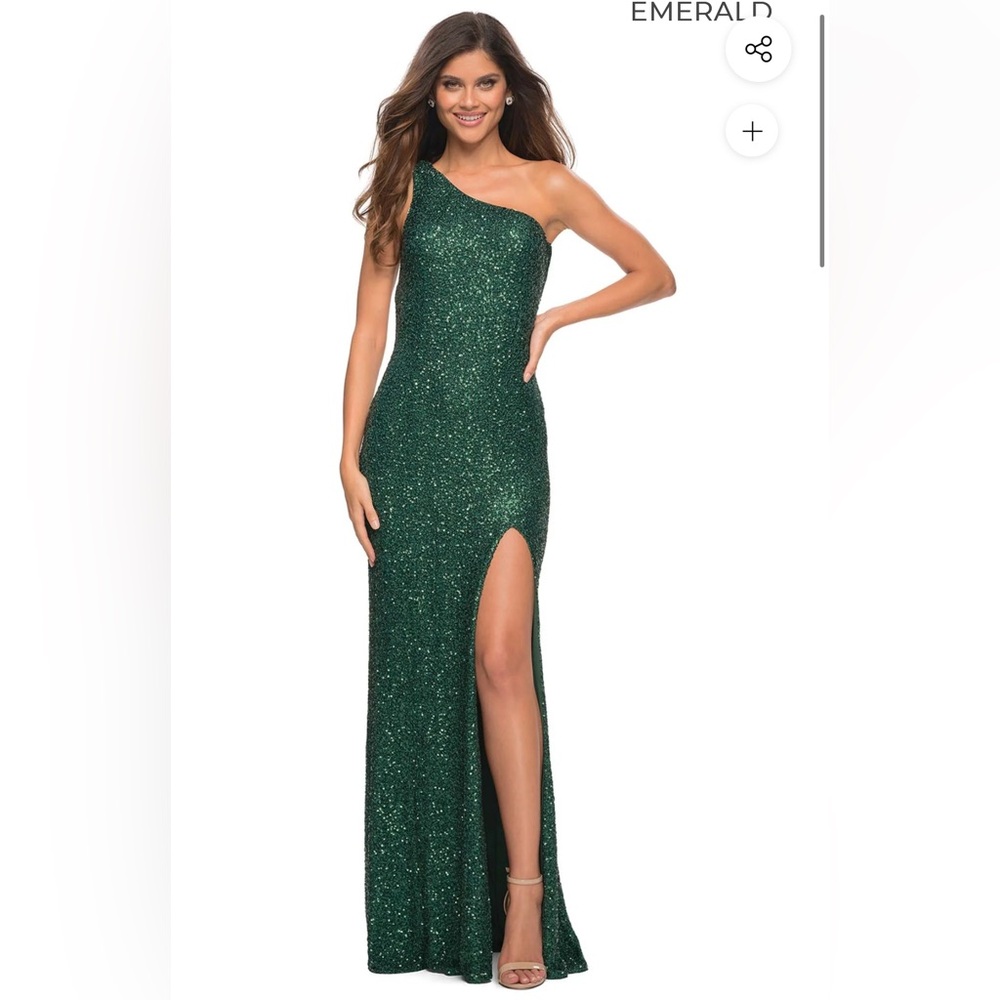 NWT La Femme 30562 Asymmetrical Neckline Single Shoulder Sequined Dress 8 $398